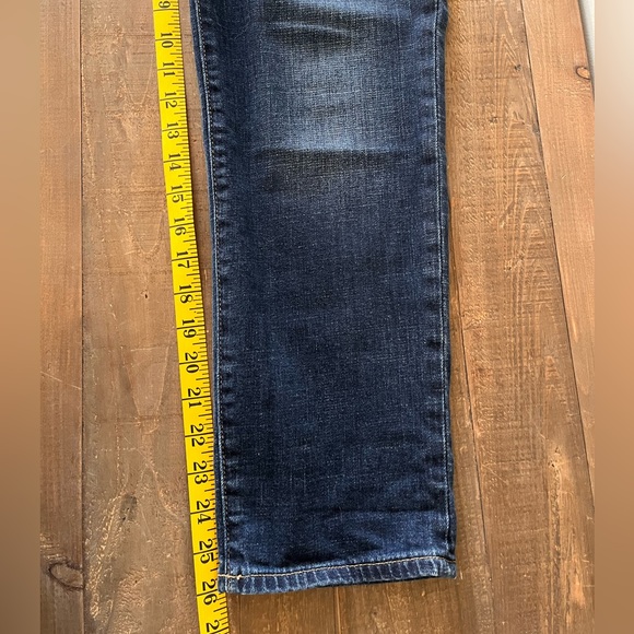 Gap Mid Rise Girlfriend Jeans - Picture 12 of 13